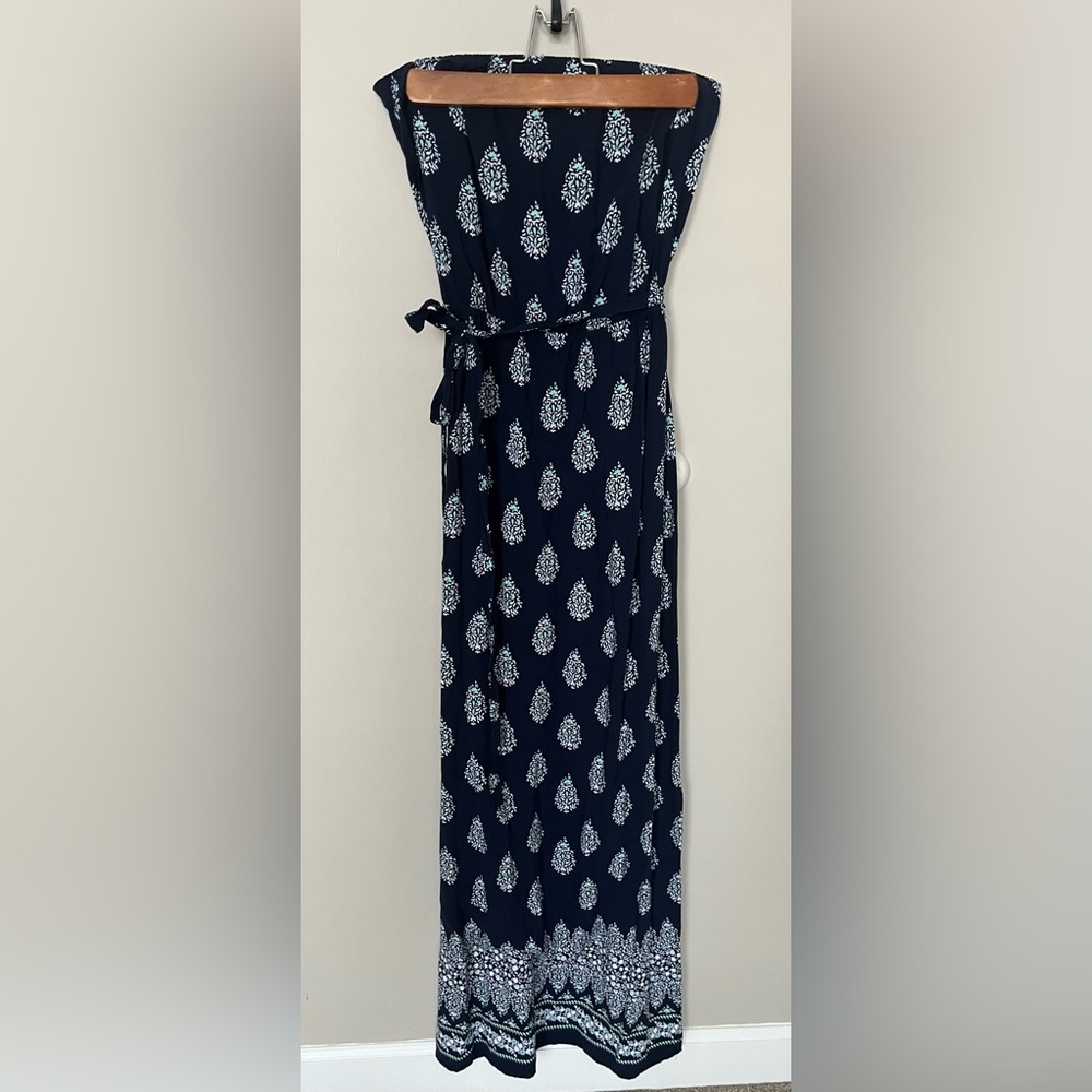 Old navy blue strapless maxi dress